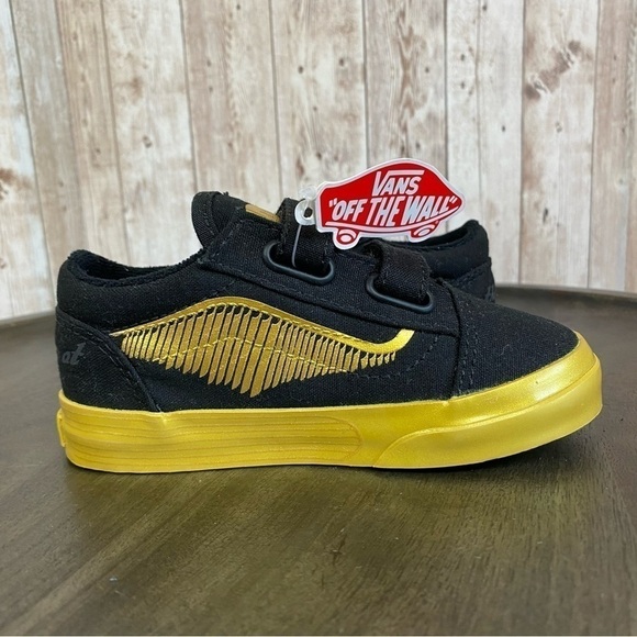 Vans x Harry Potter Old Skool V Goldensnitch Sneaker Size 4.5 Toddler - Picture 8 of 10